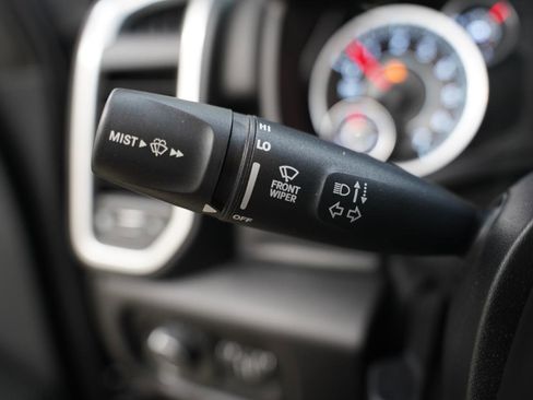Used 2019 RAM 1500 Big Horn RWD image 14