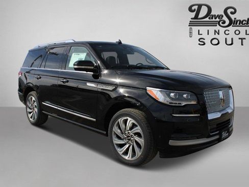 Certified 2023 Lincoln Navigator Reserve image 3