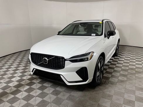 Certified 2024 Volvo XC60 T8 Plus w/ Protection Package image 13