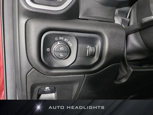 Used 2023 RAM 1500 Big Horn image 25