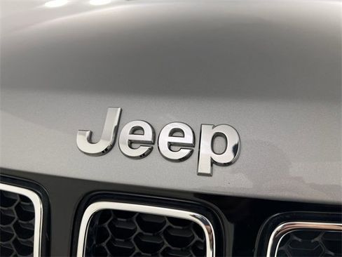 Used 2021 Jeep Compass Limited image 32