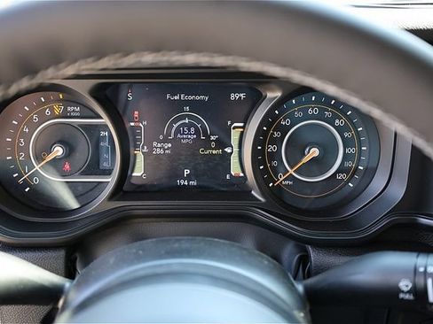 New 2025 Jeep Gladiator Sport image 19