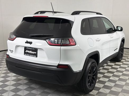 Used 2023 Jeep Cherokee Altitude Lux image 5