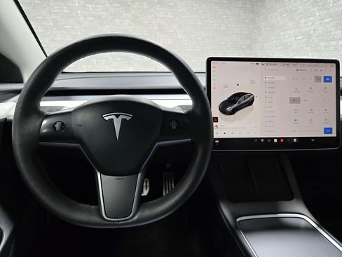 Used 2023 Tesla Model 3 Performance image 17