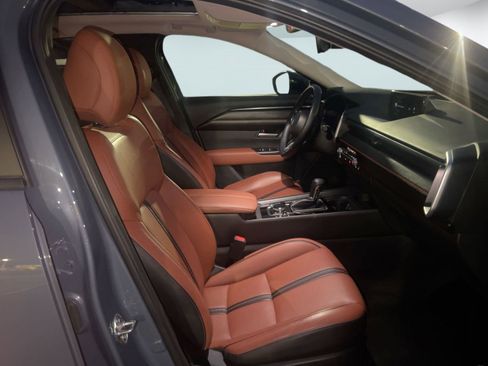 Used 2023 MAZDA CX-50 Meridian Edition image 26