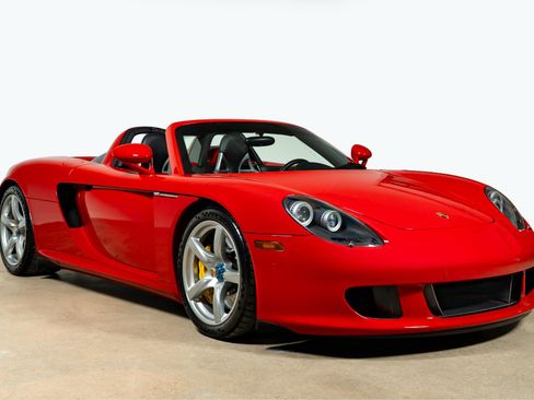 Used 2004 Porsche Carrera GT RWD image 5