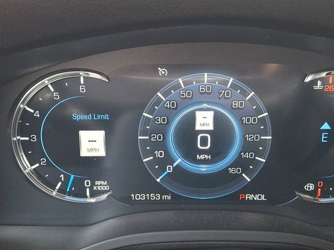 Used 2017 Cadillac Escalade Luxury AWD/4WD image 21