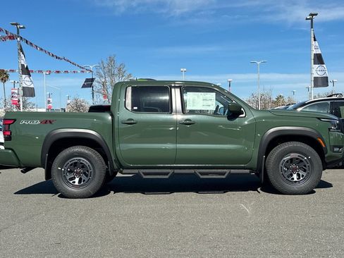 New 2026 Nissan Frontier PRO-4X image 3