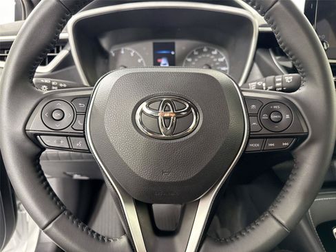 Certified 2025 Toyota Corolla SE FWD image 16