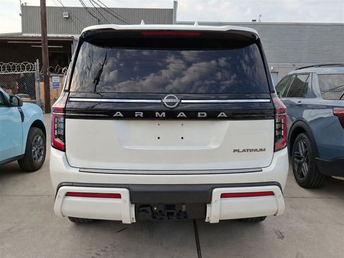 Used 2025 Nissan Armada Platinum w/ Convenience Package RWD image 7