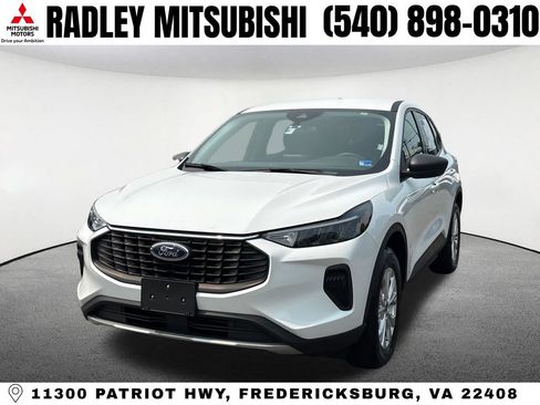 Used 2025 Ford Escape Active AWD/4WD image 1