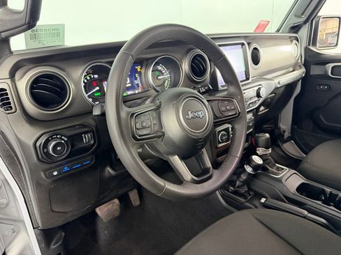 Used 2023 Jeep Wrangler Unlimited w/ 8.4" Radio Group image 21