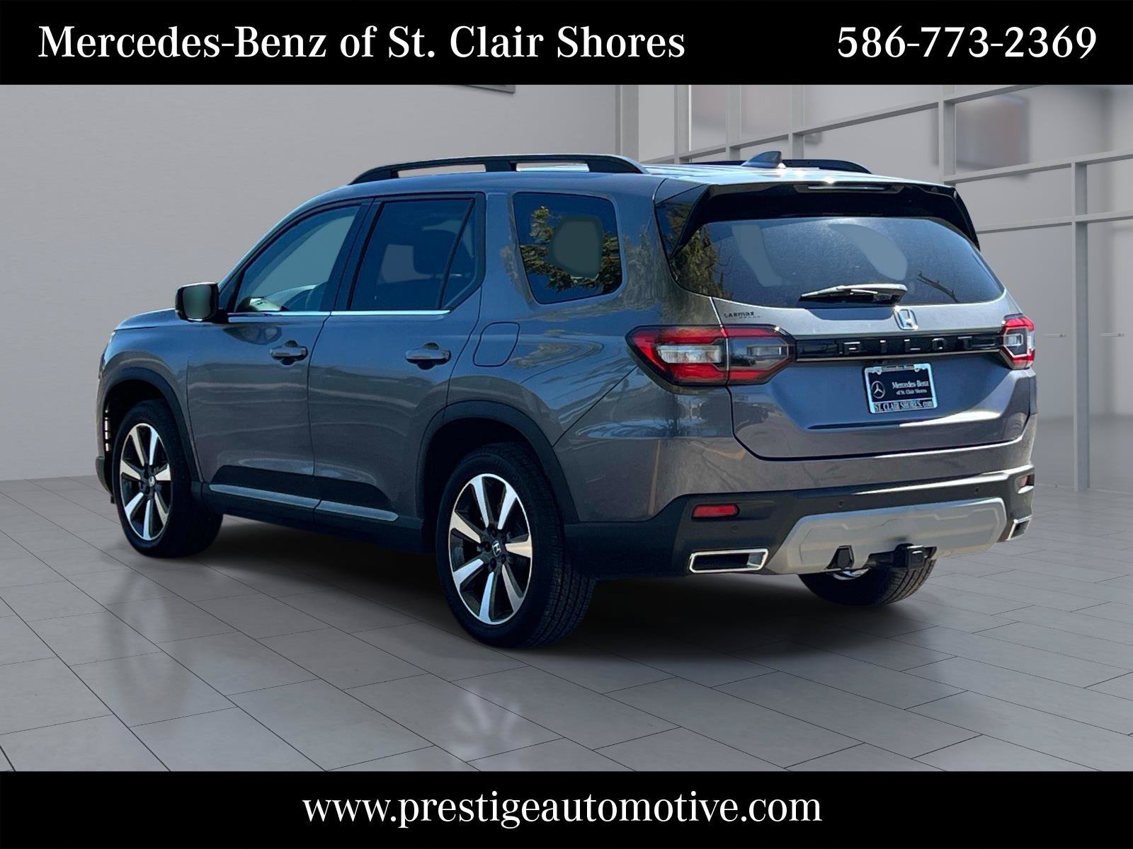 Used 2023 Honda Pilot Elite image 3