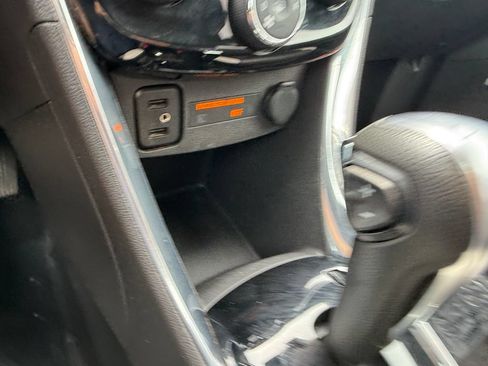 Used 2018 Chevrolet Trax Premier w/ Midnight Edition FWD image 22