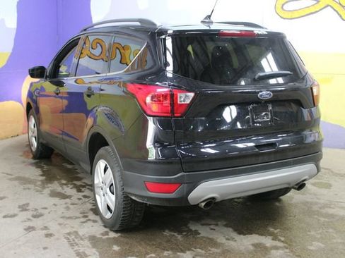 Used 2019 Ford Escape SEL AWD/4WD image 2