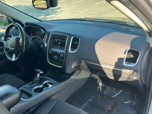 Used 2020 Dodge Durango SXT w/ 3rd Row Seating Group RWD image 17