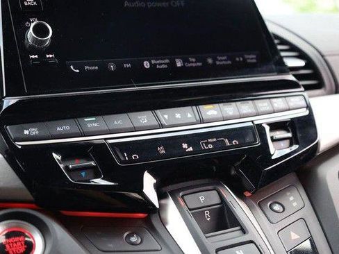 Used 2025 Honda Odyssey Sport-L image 16