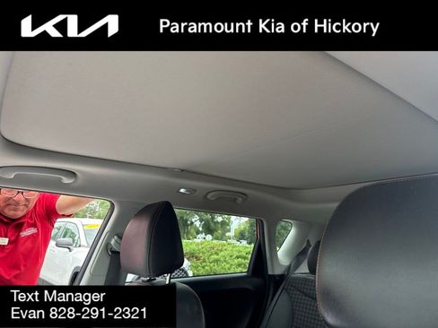 Used 2018 Kia Soul ! w/ Tech Package FWD image 12