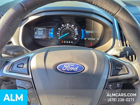 Used 2024 Ford Edge Titanium image 23