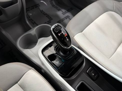 Used 2017 Chevrolet Bolt Premier w/ Driver Confidence II Package FWD image 35