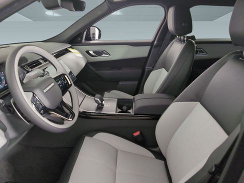 Used 2026 Land Rover Range Rover Velar Dynamic SE image 4