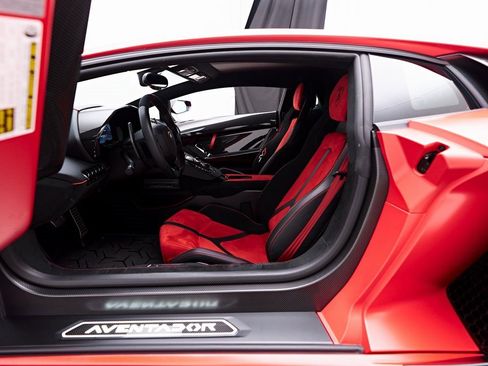 Used 2019 Lamborghini Aventador SVJ image 62