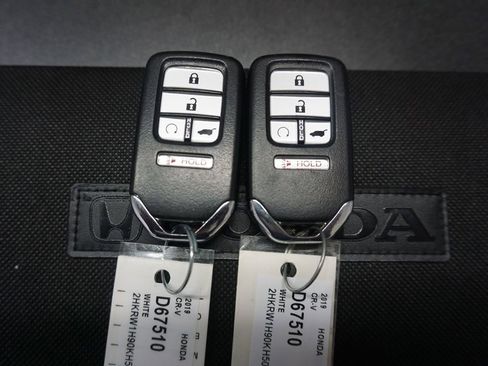 Used 2019 Honda CR-V Touring image 19
