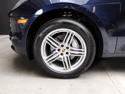 Certified 2020 Porsche Macan AWD/4WD image 11
