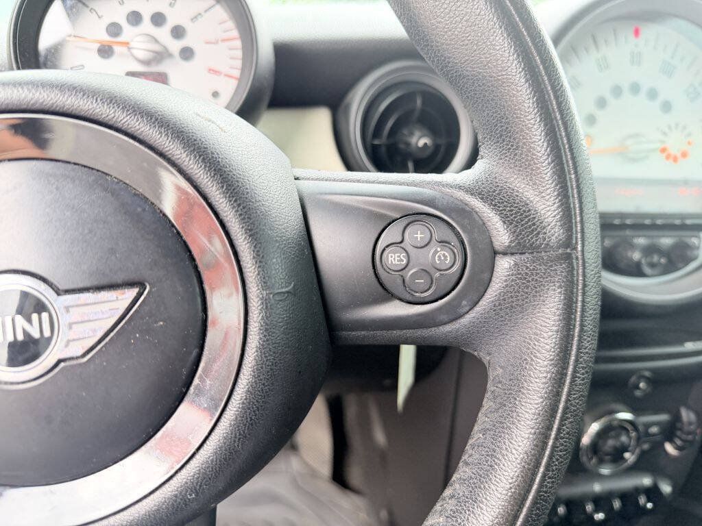 Used 2013 MINI Cooper Hardtop FWD image 12