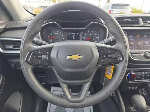 Used 2021 Chevrolet TrailBlazer LS image 14