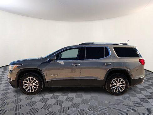 Used 2019 GMC Acadia SLE image 2
