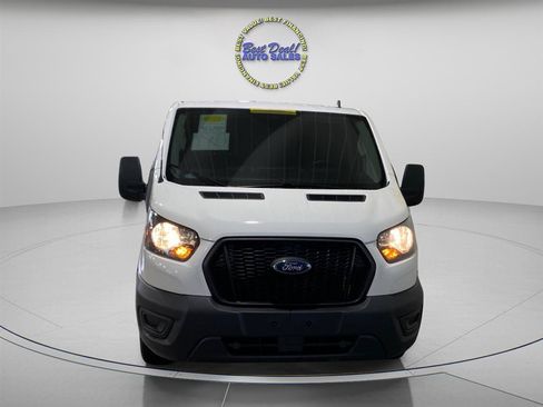 Used 2022 Ford Transit 250 Low Roof AWD image 8