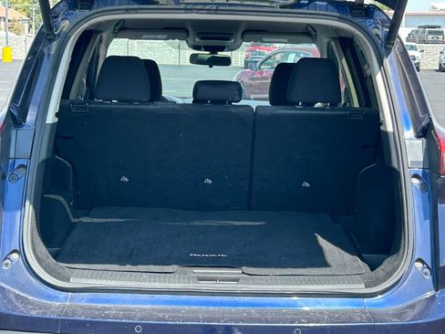Used 2025 Nissan Rogue SV AWD/4WD image 32
