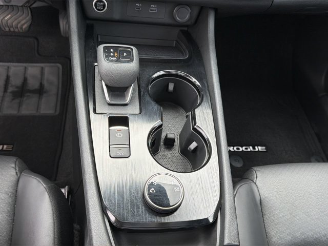 Certified 2023 Nissan Rogue SV w/ SV Premium B Package AWD/4WD image 22