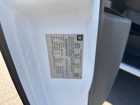 Used 2017 Chevrolet Express 3500 LT w/ LT Preferred Equipment Group image 17