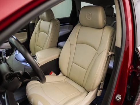 Used 2021 Buick Enclave Essence w/ LPO, Floor Liner Package AWD/4WD image 19