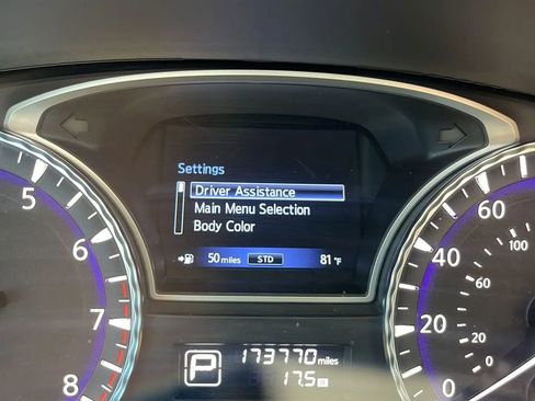 Used 2013 INFINITI JX35 AWD w/ Premium Pkg image 26