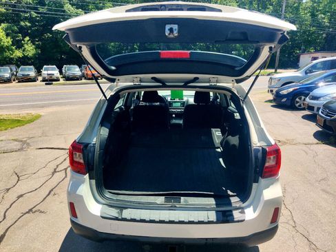 Used 2017 Subaru Outback 2.5i image 15