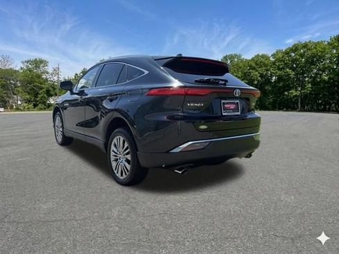 Used 2024 Toyota Venza Limited AWD/4WD image 6