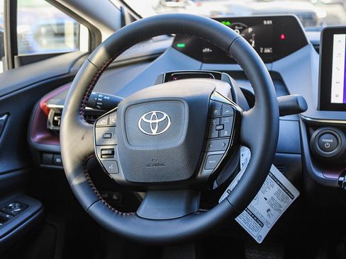 New 2026 Toyota Prius Plug-In Hybrid FWD image 18