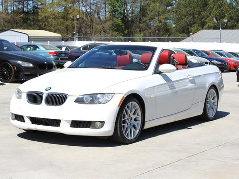 Used 2008 BMW 328i Convertible image 4