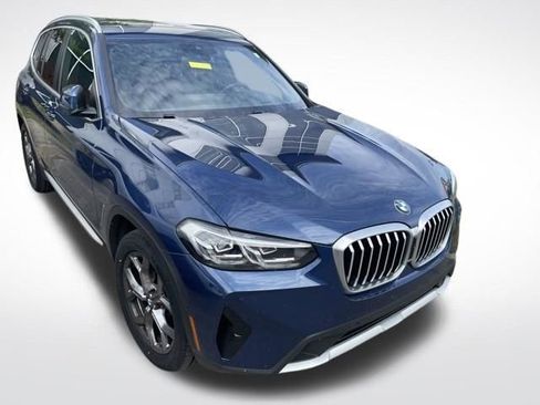 Used 2024 BMW X3 sDrive30i w/ Premium Package RWD image 2