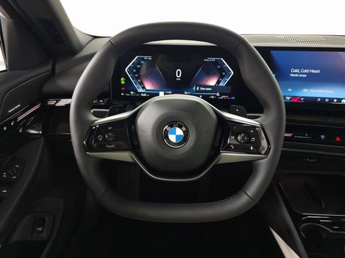 Certified 2025 BMW 530i xDrive image 22
