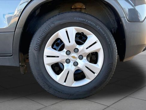 Used 2016 Chevrolet Trax LS FWD image 11