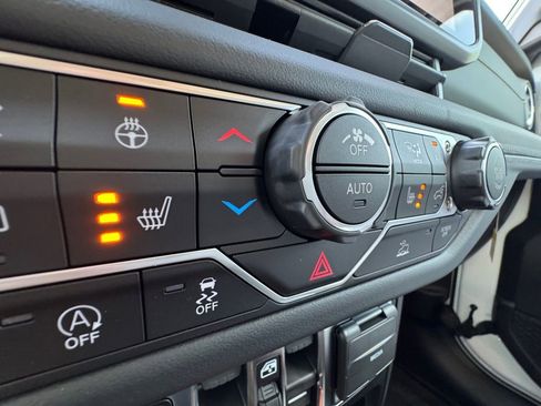 New 2025 Jeep Gladiator Sport image 5