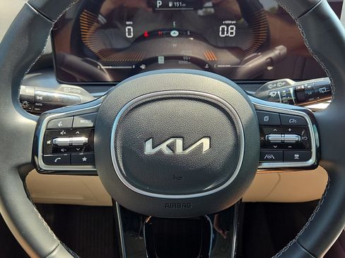 Used 2025 Kia Sorento S w/ Panoramic Sunroof Package AWD/4WD image 24