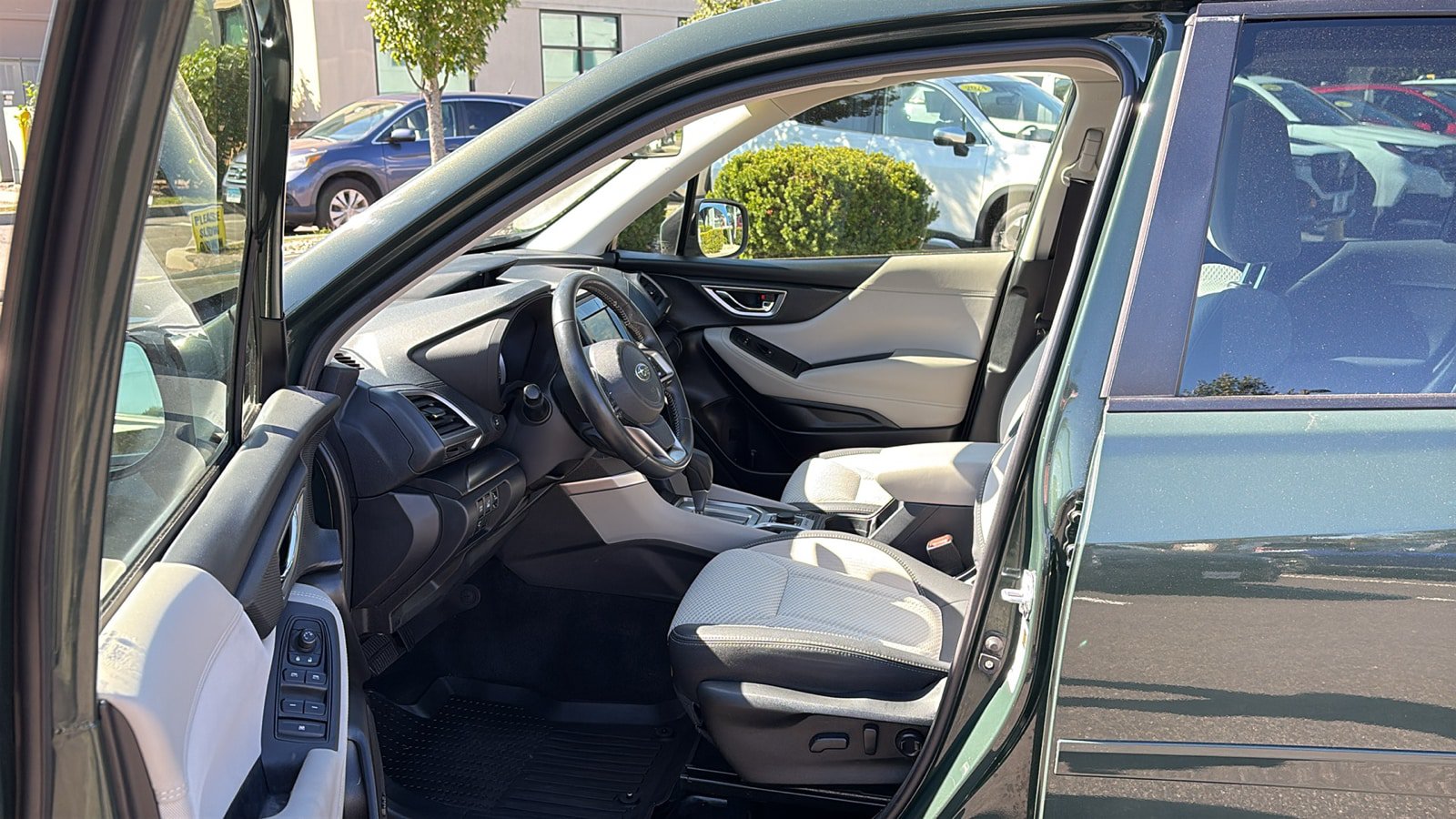 Used 2023 Subaru Forester Premium AWD/4WD image 10