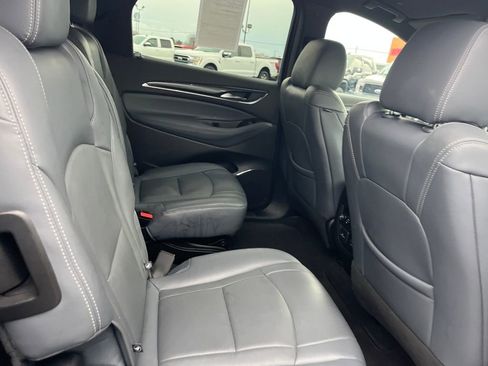 Used 2024 Buick Enclave Premium image 28