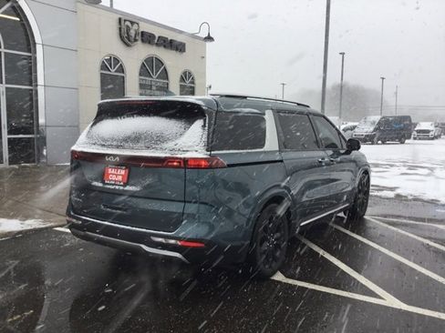 Used 2024 Kia Carnival SX image 7