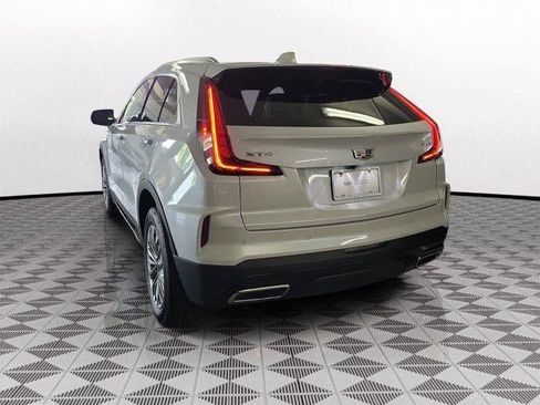Certified 2024 Cadillac XT4 Premium Luxury FWD image 4